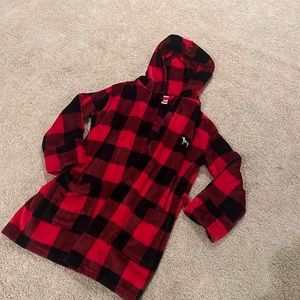 Victoria’s Secret Pink fuzzy robe - XS/S